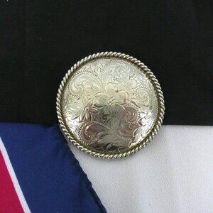 NIB Classic Silver Rope Edge 2 Inch Chap Concho.